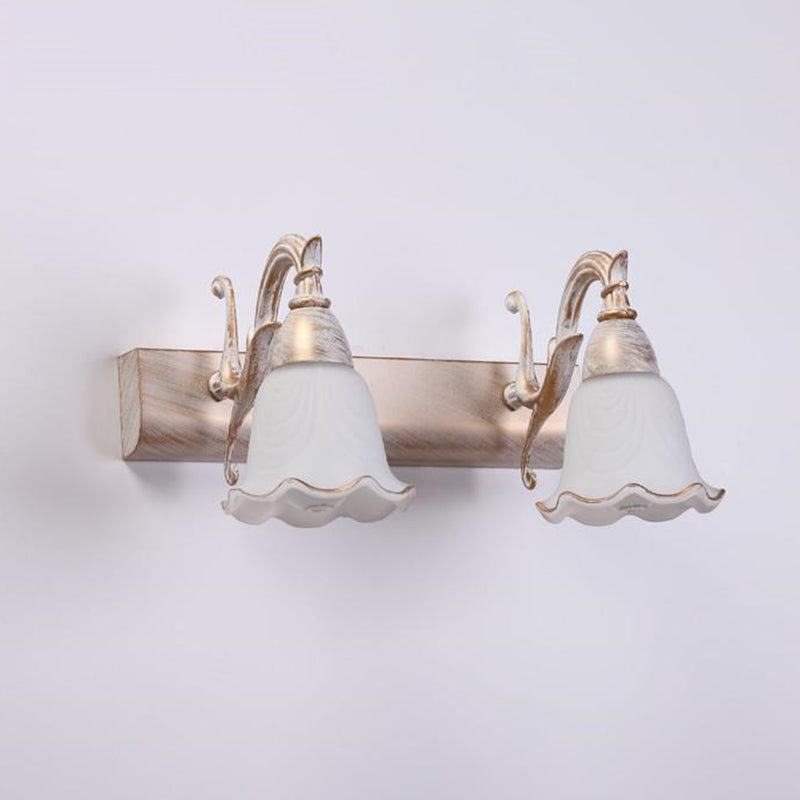 Moderne einfache Make -up -Spiegel leichte nordische Badezimmer Glasschattenspiegel Lampenlampe