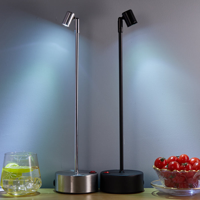 Aluminum Minimalism Table Lamp Contemporary Style LED Table Lamp for Restaurant