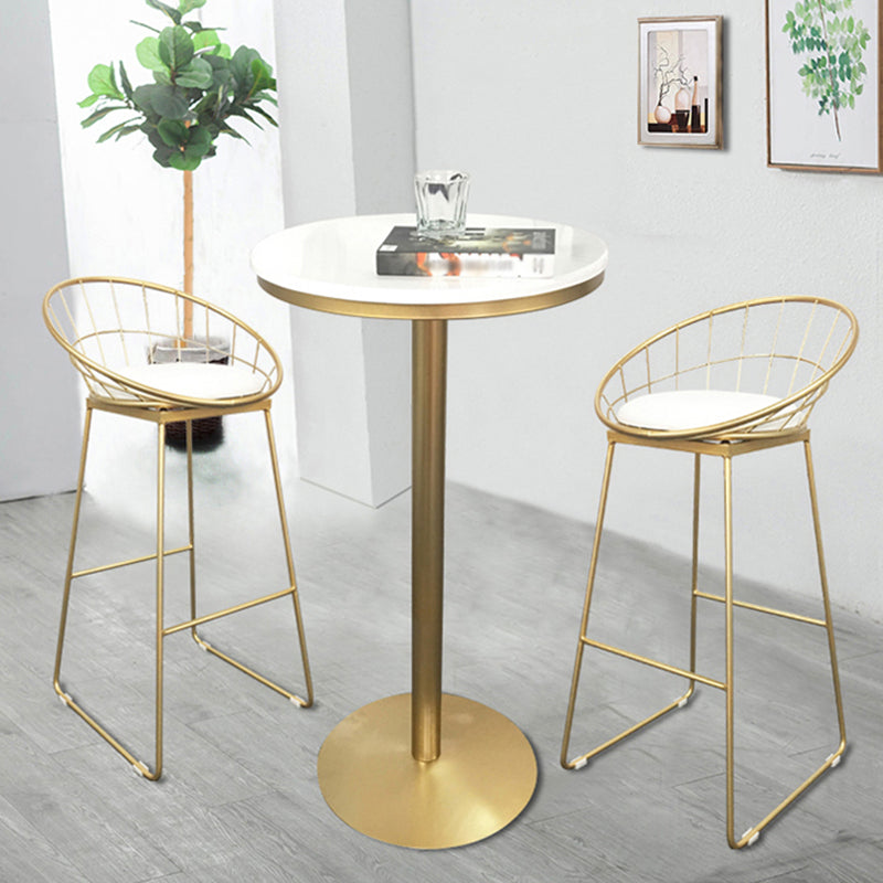 Mesa de barra de metal de oro de estilo glamoroso interior 41.3 "h Table de bistro de pedestal