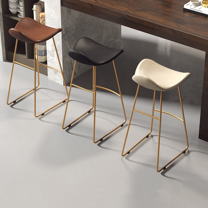 Glam Leather Bar Stools Patio Bar Stool with Iron Legs and Low Back