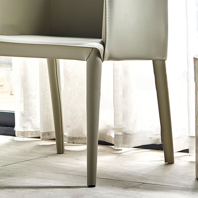 Silla de comedor moderna de cuero para restaurante Silla de comedor con respaldo sólido