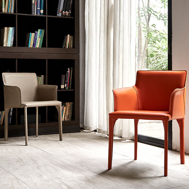 Comedor Silla de comedor contemporánea Silla con respaldo sólido de cuero con brazo