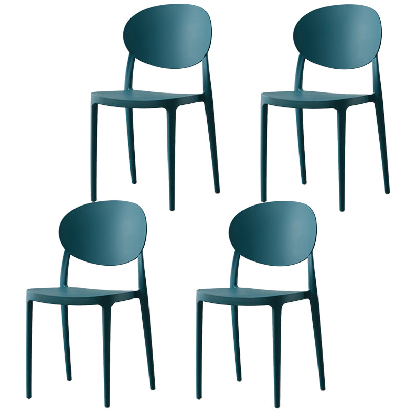 Silla de comedor de plástico escandinavo con respaldo abierto y acabado mate