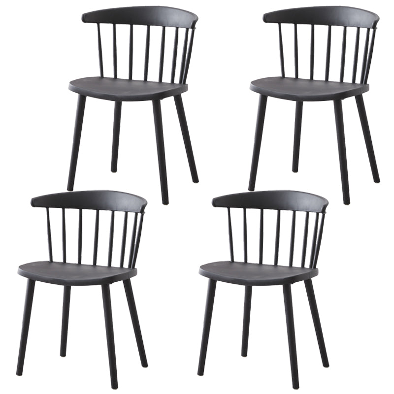 Silla de comedor de plástico con acabado mate de silla lateral con respaldo de listones para el hogar escandinavo