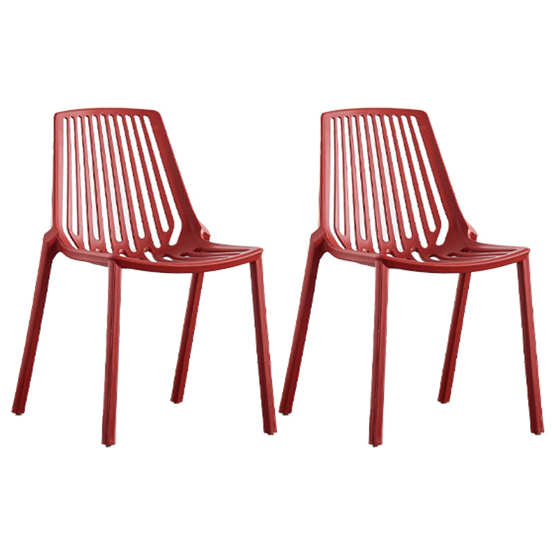 Chaise latérale en plastique contemporaine de restaurant finition mate chaise de salle à manger arrière à lattes