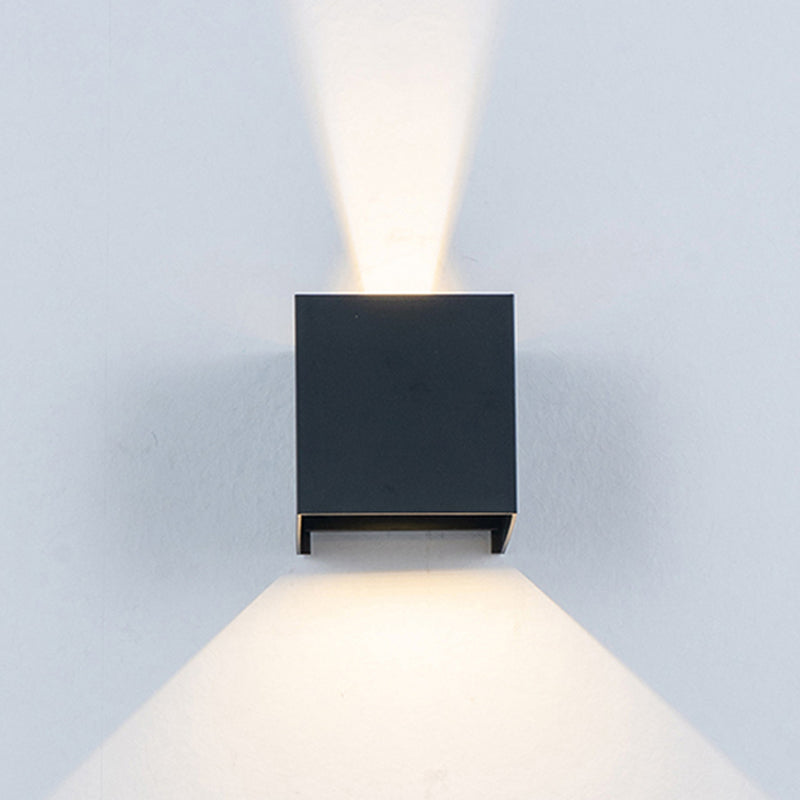 Moderne Stil quadratische Wandleuchte Leuchte Metall 2 Leuchten Wandmontierte Beleuchtung