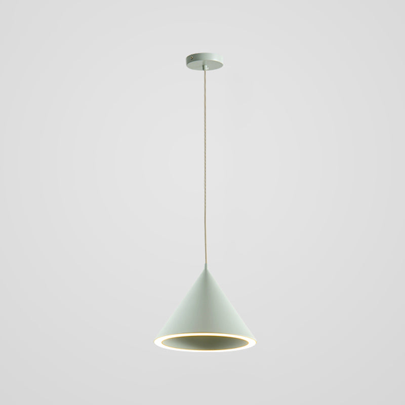 Nordic moderne suspendu au plafond Cône Fer 1-Light Pendant Light pour chambre à coucher