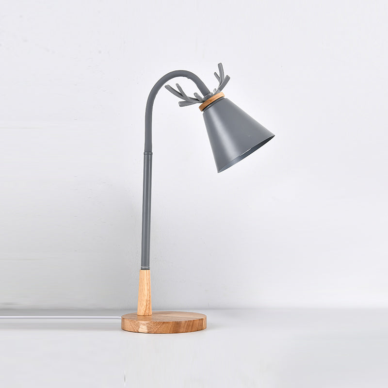 Lampada da tavolo moderna corna lampada da scrivania a singola luce con legno per camera da letto