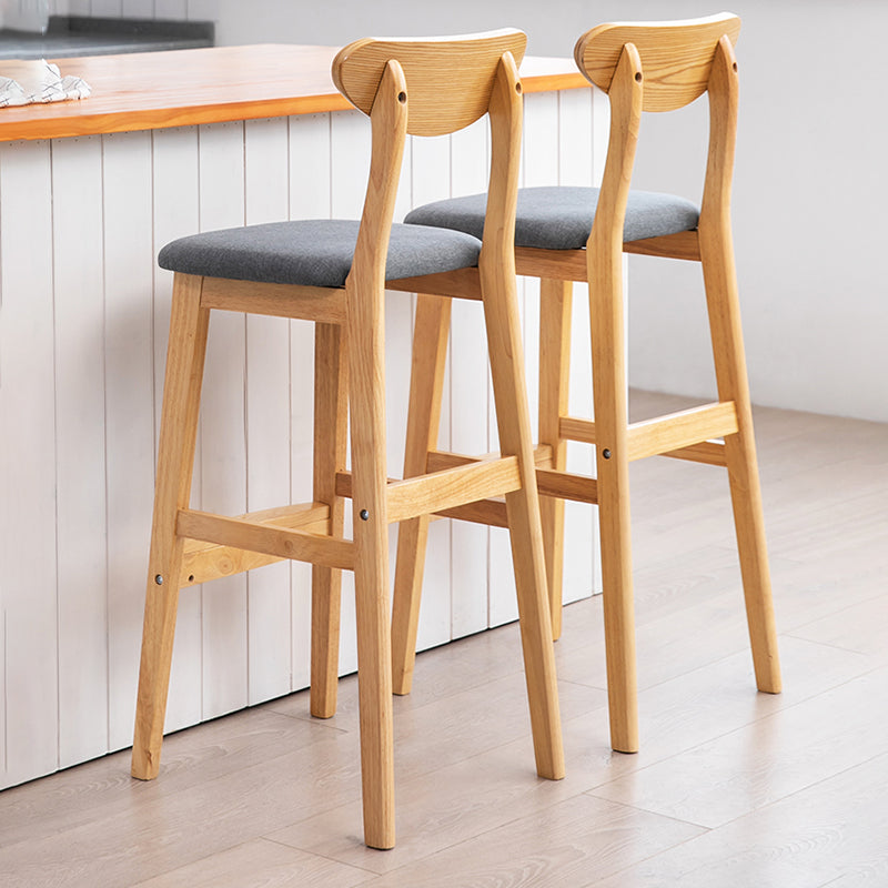 Barhocker aus Holz im nordischen Stil, 30-Zoll-Beine, Barhocker mit Samtpolsterung