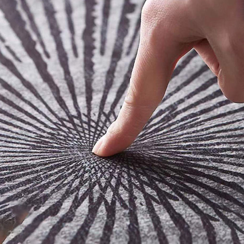 Dark Grey Casual Carpet Polyester Striped Carpet Stain Resistant Carpet for Home Decor