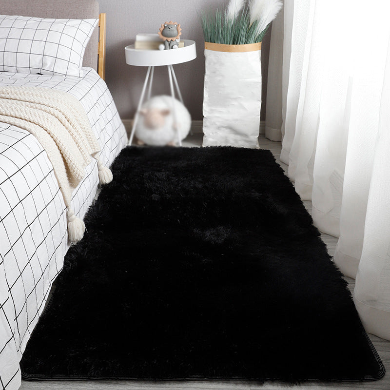 Moderno tappeto casual tappeto in poliestere di peluche a colori massiccio per camera da letto