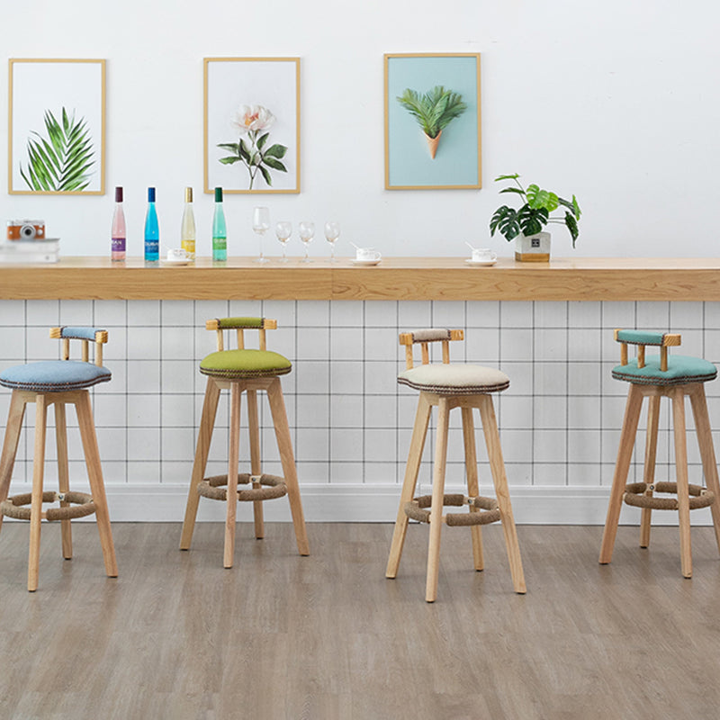 Taburetes escandinavos de madera natural para mostrador, taburetes de bar con respaldo bajo y reposapiés