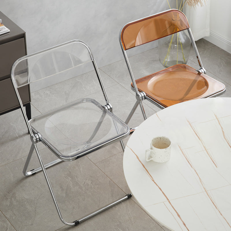 Les chaises latérales en plastique pliantes de conception industrielle ouvrent la chaise latérale de salle à manger arrière