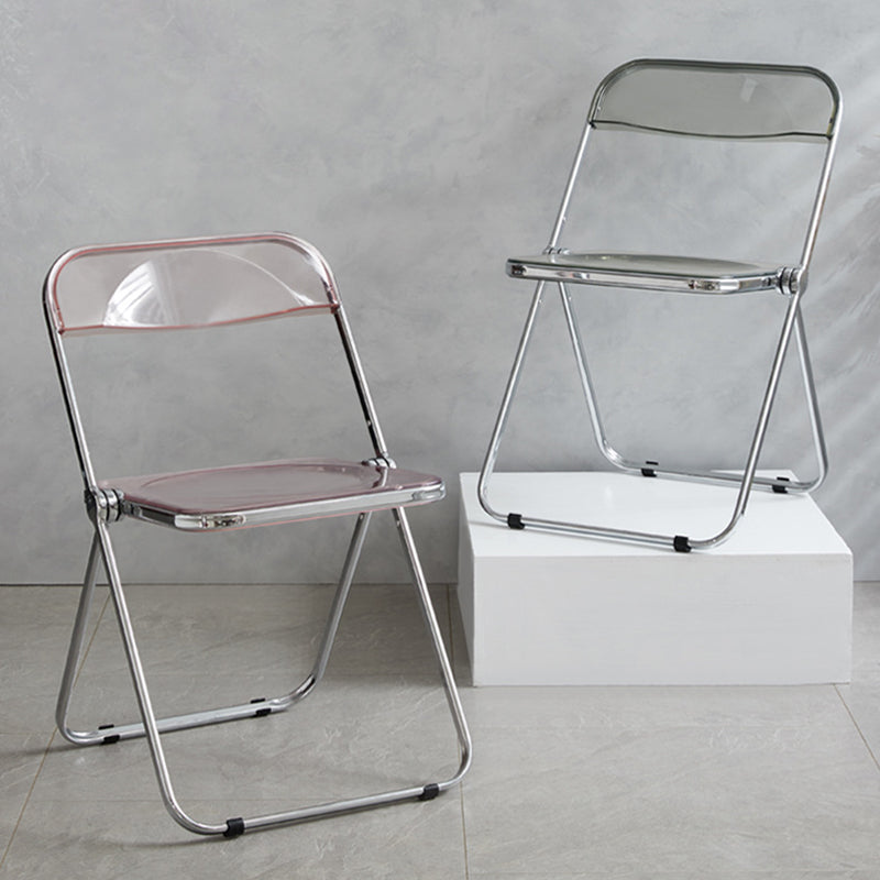 Les chaises latérales en plastique pliantes de conception industrielle ouvrent la chaise latérale de salle à manger arrière
