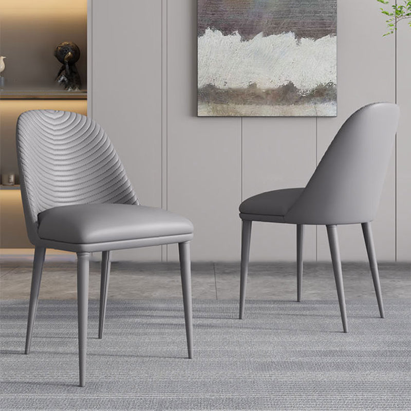 Chaises de salle à manger en cuir de chaise à dossier solide sans accoudoirs de style contemporain pour la cuisine