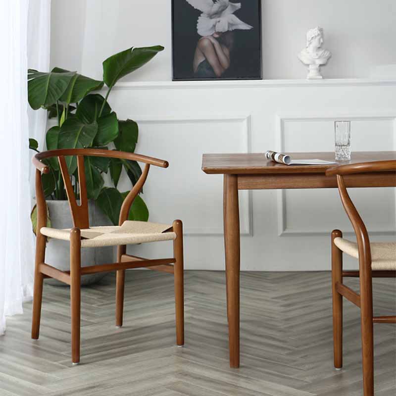 Silla de comedor de madera maciza natural contemporánea con brazo Wishbone para restaurante