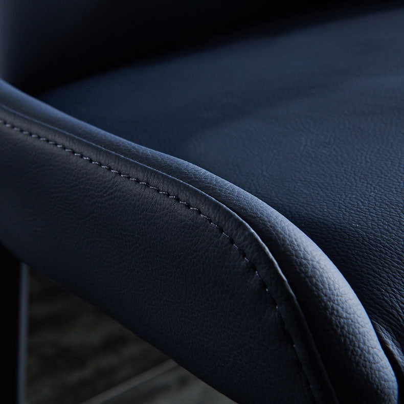 Silla de comedor de metal moderno, silla lateral de comedor de cuero sintético para uso en restaurantes