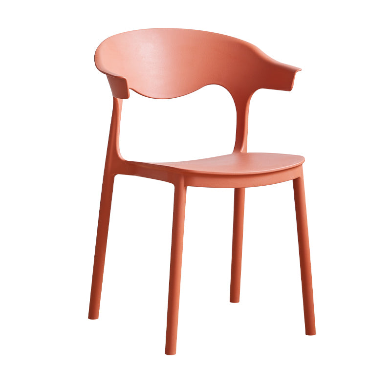 El plástico contemporáneo que cena la parte posterior abierta apilable de las sillas sin brazos cena la silla lateral