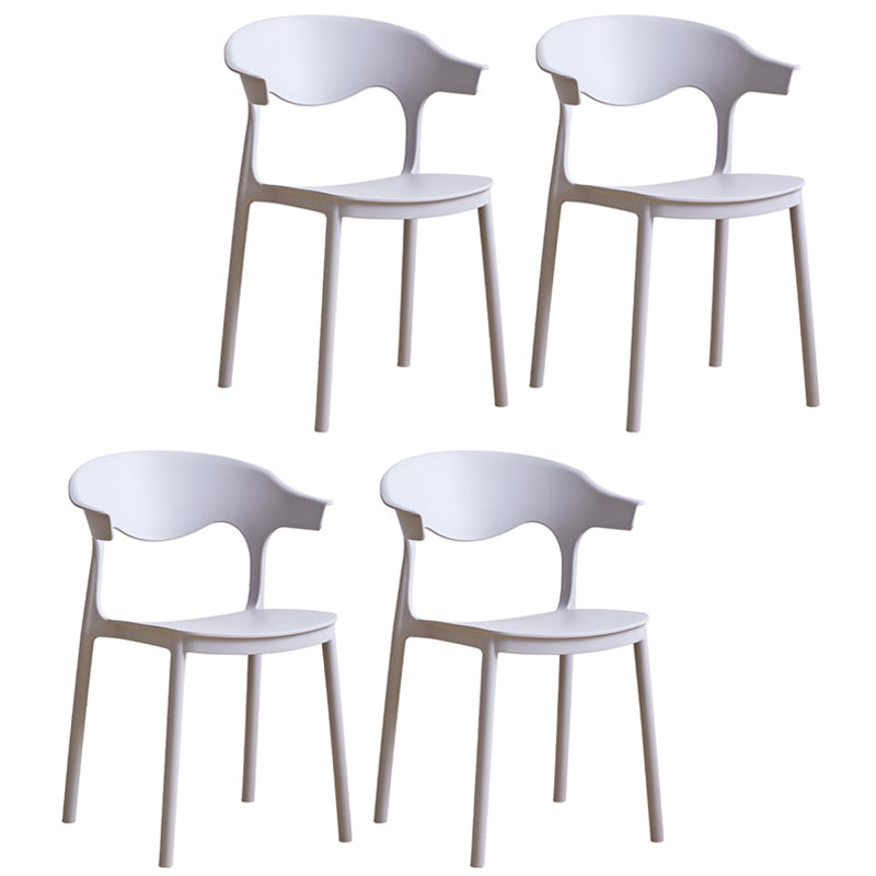 El plástico contemporáneo que cena la parte posterior abierta apilable de las sillas sin brazos cena la silla lateral