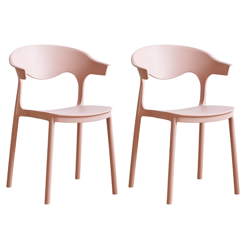 El plástico contemporáneo que cena la parte posterior abierta apilable de las sillas sin brazos cena la silla lateral