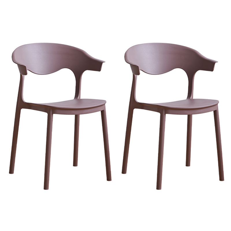 El plástico contemporáneo que cena la parte posterior abierta apilable de las sillas sin brazos cena la silla lateral