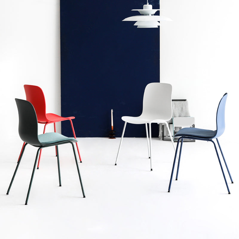 Silla de comedor moderna sin brazos Silla de comedor de plástico para uso en restaurantes