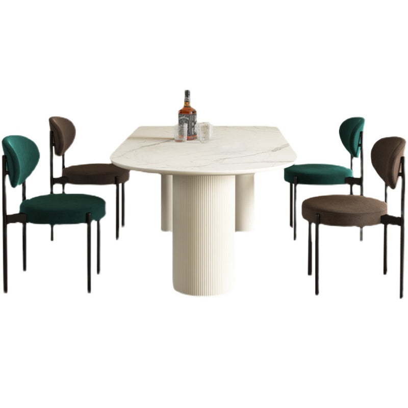 Freie Form weißer Top Esstisch Minimalistischer Sinterstein Tisch mit 3 Beinen