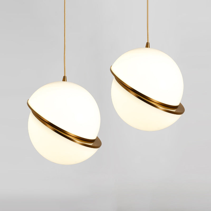 Style moderne suspendu blanc 1 lumière suspendue lumière en or pour chambre à coucher