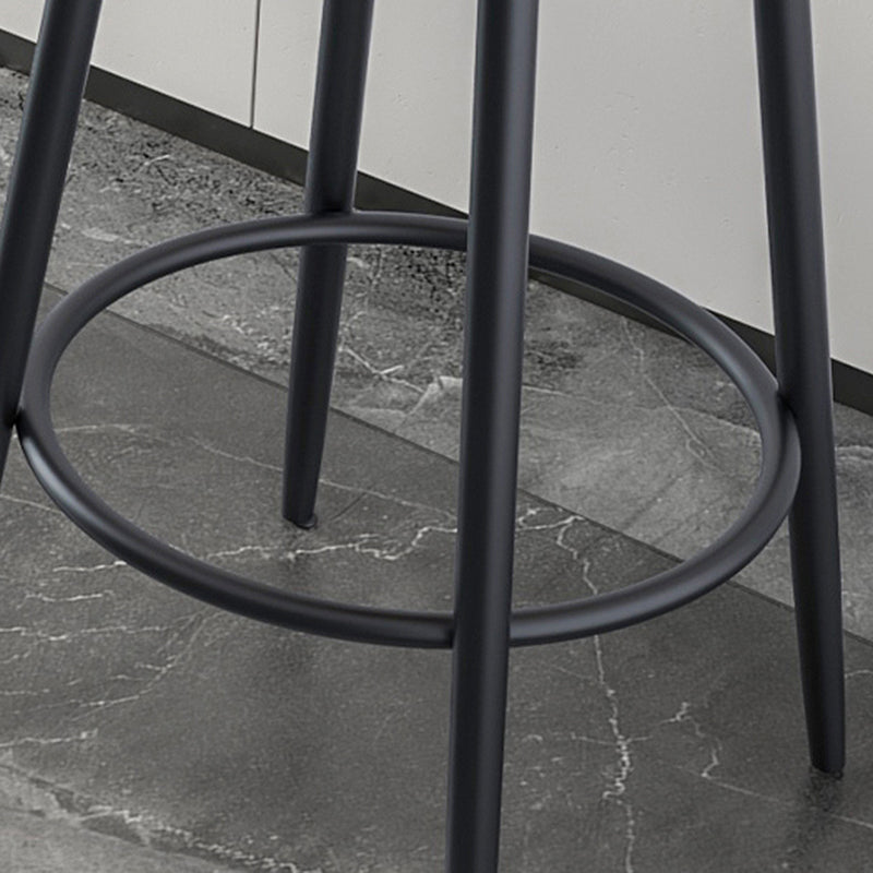 Moderner Barhocker ohne Armlehnen, Barhocker aus Eisen mit Kissen und Pedal