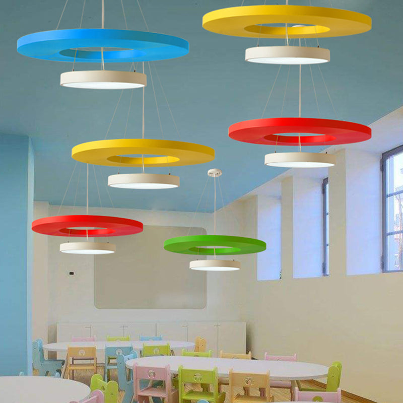 Kreisförmige LED -Anhängerlampe Moderner Metallvergnügungspark Hanging Light Kit