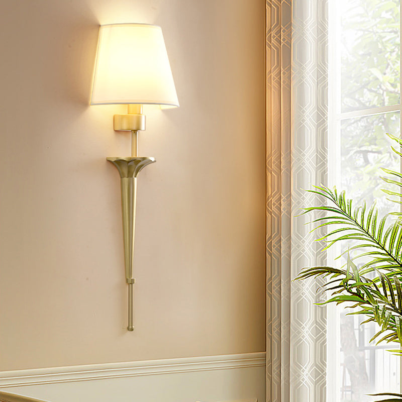 American Messing Wandleuchte Gold 1 Lichtwandlicht mit natürlicher Sackleinen für Schlafzimmer