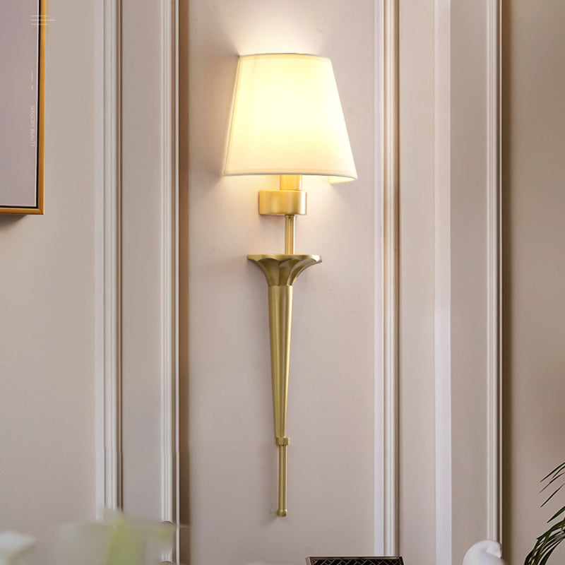 American Messing Wandleuchte Gold 1 Lichtwandlicht mit natürlicher Sackleinen für Schlafzimmer