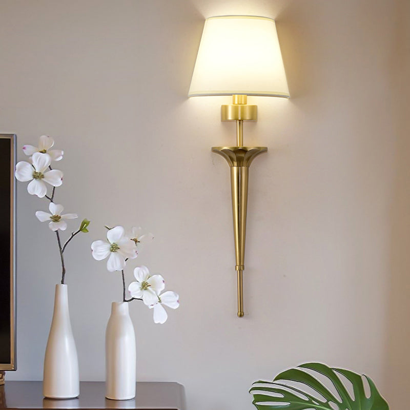 American Messing Wandleuchte Gold 1 Lichtwandlicht mit natürlicher Sackleinen für Schlafzimmer