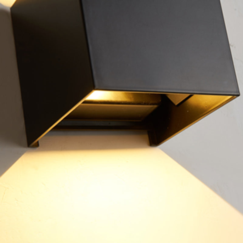 Simplicité Éclairage mural à LED Pince d'éclairage mural carré avec nuance en métal