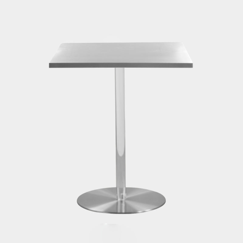 Mesa de comedor industrial de la base tulipan