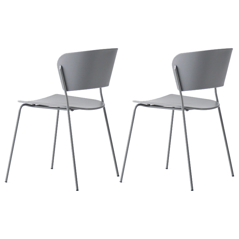 Chaises de salle à manger empilables sans accoudoirs, chaises de salle à manger d'intérieur avec pieds en métal