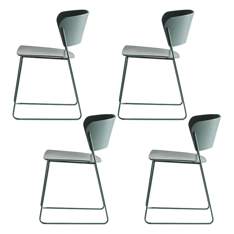 Chaises de salle à manger empilables sans accoudoirs, chaises de salle à manger d'intérieur avec pieds en métal