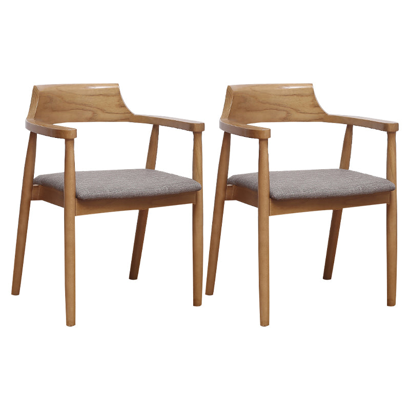 Chaise contemporaine avec accoudoirs ouverts en frêne, chaise de salle à manger rembourrée en noyer (Ensemble de 2)