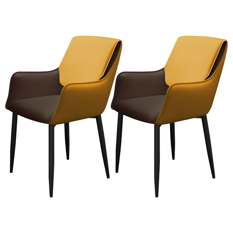 Silla de comedor tapizada con respaldo sólido de metal con brazo para el hogar escandinavo