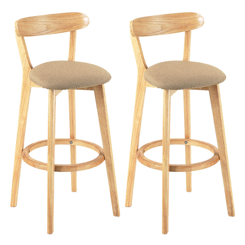Moderner skandinavischer 27,95-Barhocker mit rundem Sitz und Holzsockel