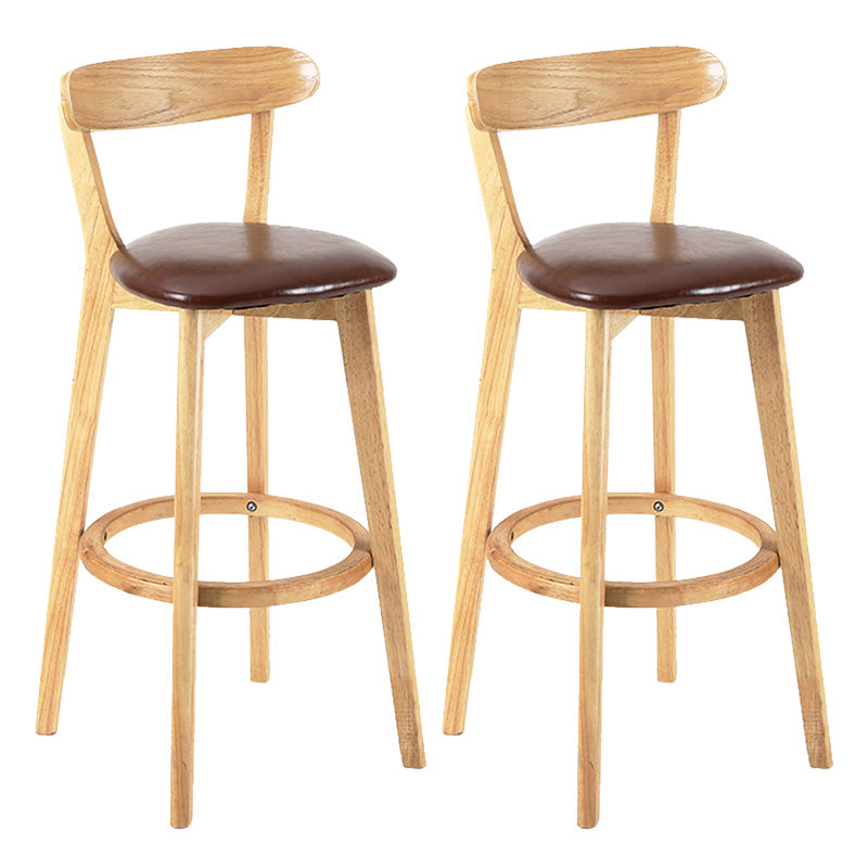 Moderner skandinavischer 27,95-Barhocker mit rundem Sitz und Holzsockel