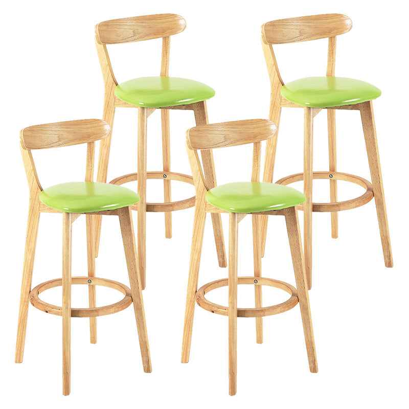 Moderner skandinavischer 27,95-Barhocker mit rundem Sitz und Holzsockel