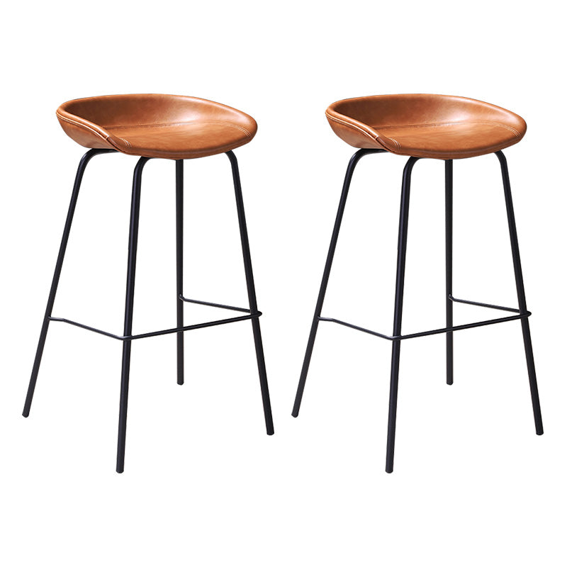 Barhocker aus Metall im Vintage-Stil mit niedriger Rückenlehne und Riemenpedal, 30-Zoll-Barhocker