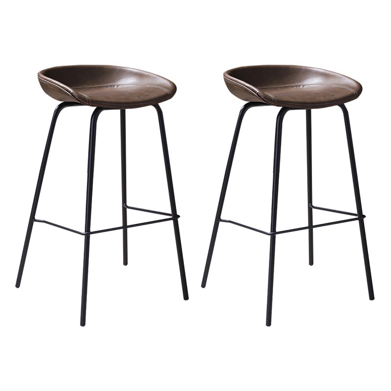 Barhocker aus Metall im Vintage-Stil mit niedriger Rückenlehne und Riemenpedal, 30-Zoll-Barhocker