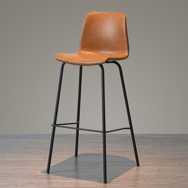Taburete de bar de cuero interior moderno con reposapiés y respaldo bajo