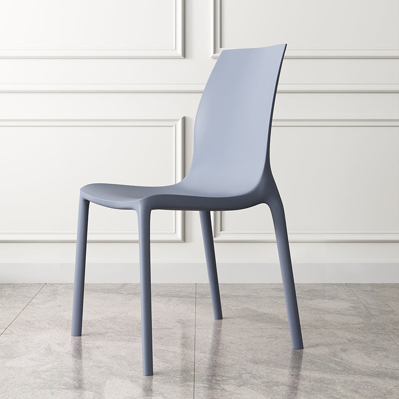 Chaises de salle à manger sans bras empilables contemporaines, chaise à dossier solide pour usage domestique