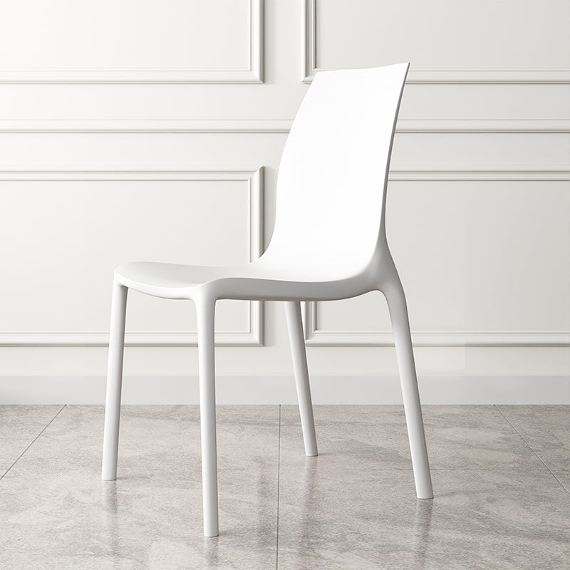 Chaises de salle à manger sans bras empilables contemporaines, chaise à dossier solide pour usage domestique