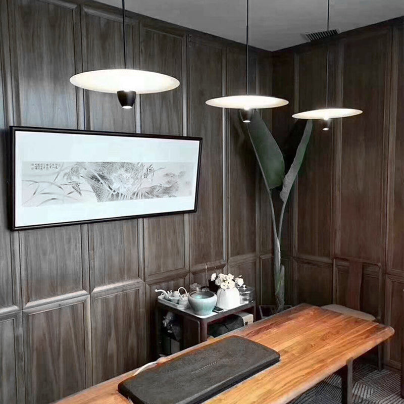 Éclairage suspendu contemporain créatif Pendentif métallique pour le café Room Coffier