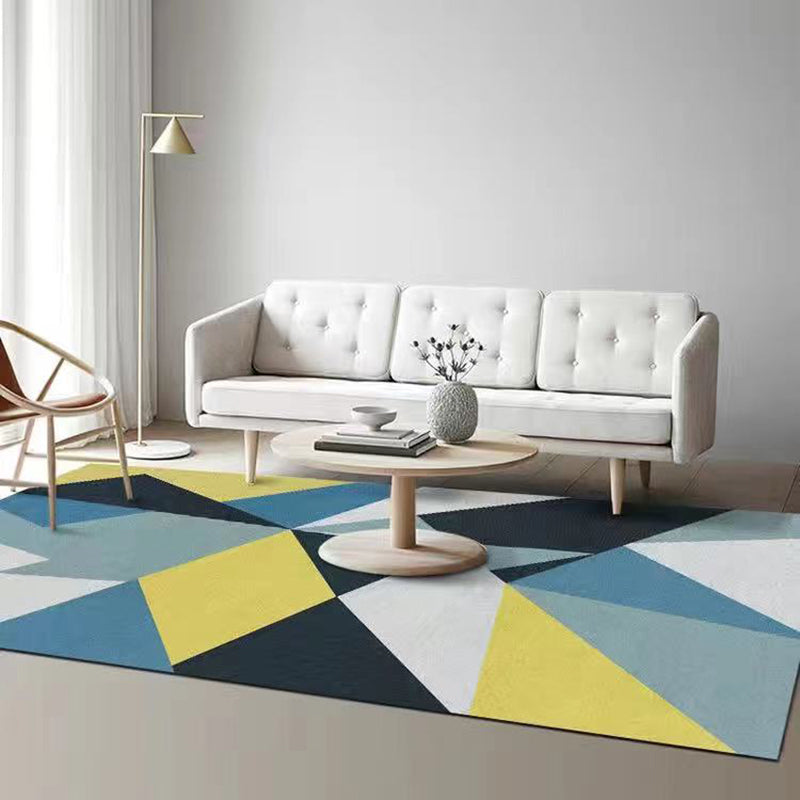 Gray Modern Carpet Polyester Graphic Indoor Carpet Non-Slip Backing Carpet for Home Decor