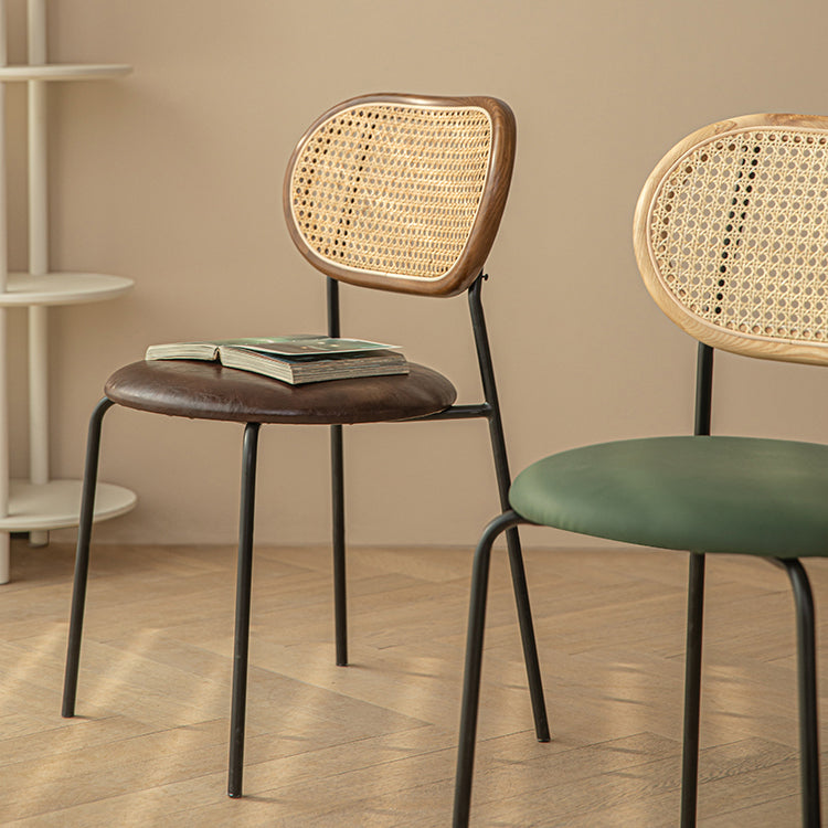 Sillas de comedor de estilo moderno, silla con respaldo abierto lateral sin brazos y patas de metal para cocina
